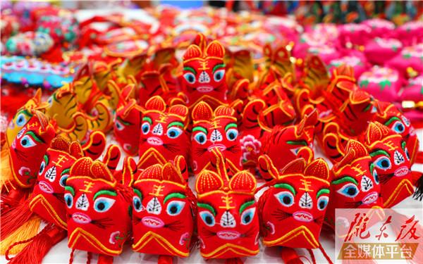 “蘭洽會(huì)”慶陽(yáng)展館“搶鮮”看！