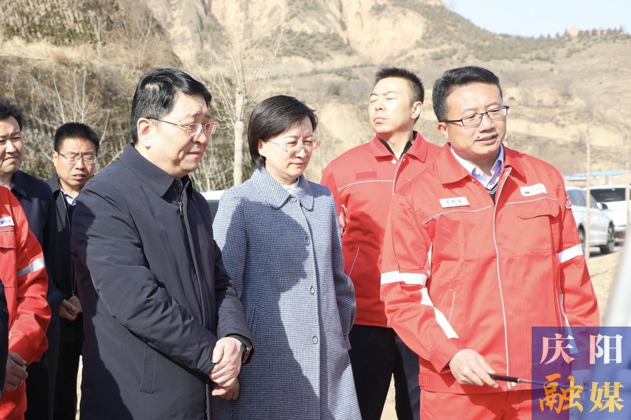 周繼軍在鎮(zhèn)原縣調研時強調 用足用好優(yōu)勢資源和政策機遇 加快推動縣域經(jīng)濟高質量發(fā)展