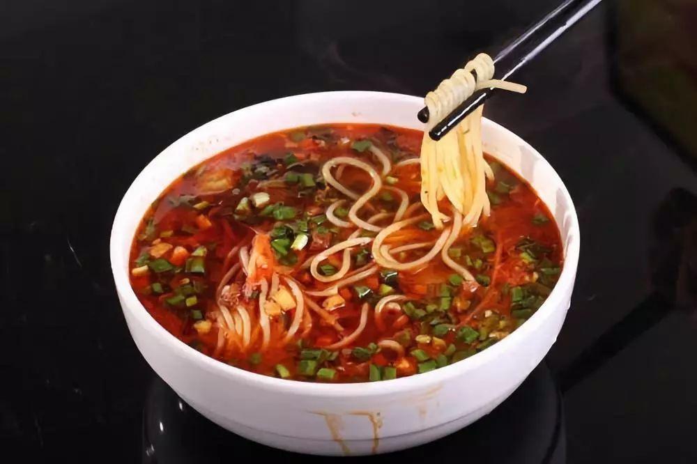 吃完天水麻辣燙？下一站，慶陽饸饹面！