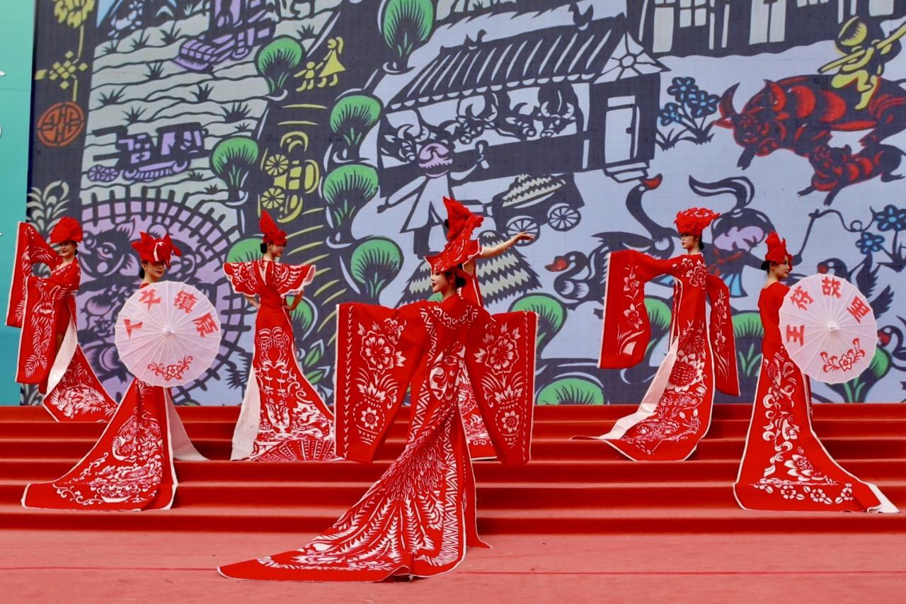 【攝影報(bào)道】慶陽(yáng)非遺文化節(jié)目精彩亮相龍城，助興甘肅文旅演藝天水惠民演出季