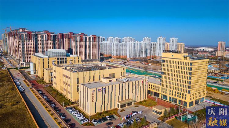 【強信心 看發(fā)展·招商引資拼落地】“數”海搏浪筑“算谷”——慶陽建設“東數西算”國家數據中心集群紀實